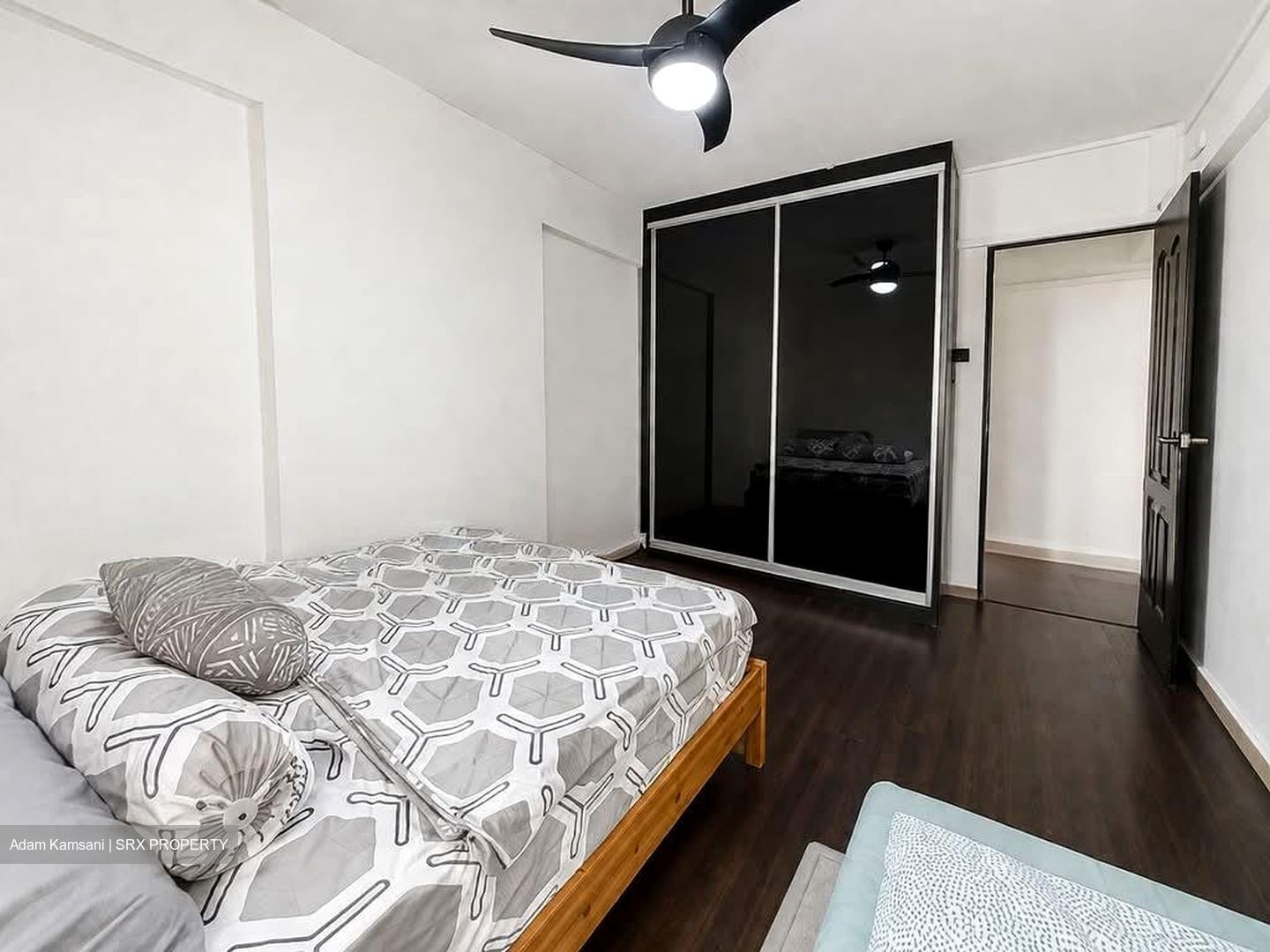 Blk 405 Hong Kah Court (Jurong West), HDB Executive #560829571